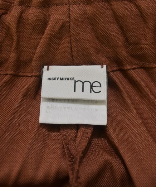 me ISSEY MIYAKE（ミーイッセイミヤケ）クロップドパンツ 茶 サイズ:-(M位) レディース/2200603694073
