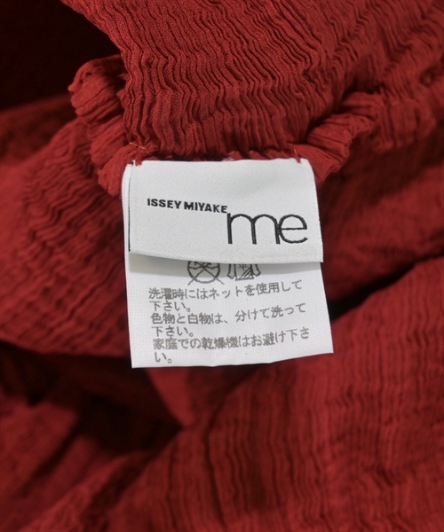 me ISSEY MIYAKE（ミーイッセイミヤケ）カジュアルシャツ 赤 サイズ:F レディース/2200605132313
