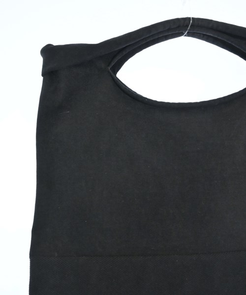 me ISSEY MIYAKE（ミーイッセイミヤケ）その他 黒 サイズ:- レディース/2200609468036