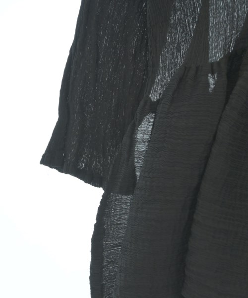 me ISSEY MIYAKE（ミーイッセイミヤケ）カジュアルシャツ 黒 サイズ:-(M位) レディース/2200676777079