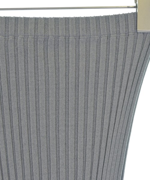 me ISSEY MIYAKE（ミーイッセイミヤケ）ロング・マキシ丈スカート グレー サイズ:-(M位) レディース/2200678195031