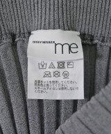me ISSEY MIYAKE（ミーイッセイミヤケ）ロング・マキシ丈スカート グレー サイズ:-(M位) レディース/2200678195031