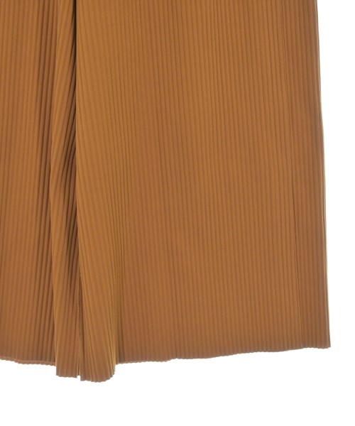 me ISSEY MIYAKE（ミーイッセイミヤケ）クロップドパンツ 茶 サイズ:-(M位) レディース/2200681902015