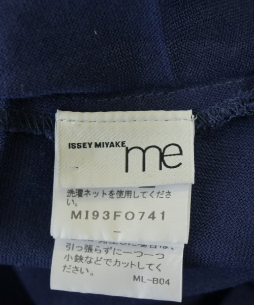 me ISSEY MIYAKE（ミーイッセイミヤケ）ブラウス 紺 サイズ:F レディース/2200695648039