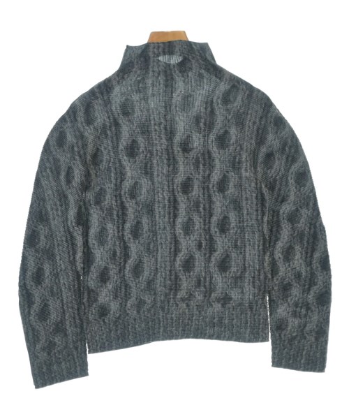 me ISSEY MIYAKE（ミーイッセイミヤケ）Tシャツ・カットソー グレー サイズ:-(S位) レディース/2200698974043