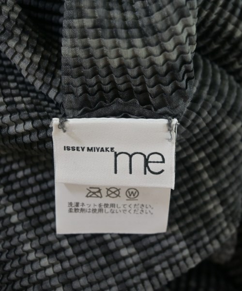 me ISSEY MIYAKE（ミーイッセイミヤケ）Tシャツ・カットソー グレー サイズ:-(S位) レディース/2200698974043
