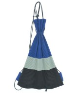 me ISSEY MIYAKE（ミーイッセイミヤケ）バックパック・リュック 青 サイズ:- レディース/2200697196088