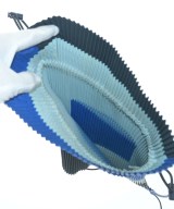 me ISSEY MIYAKE（ミーイッセイミヤケ）バックパック・リュック 青 サイズ:- レディース/2200697196088
