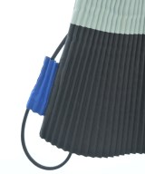 me ISSEY MIYAKE（ミーイッセイミヤケ）バックパック・リュック 青 サイズ:- レディース/2200697196088