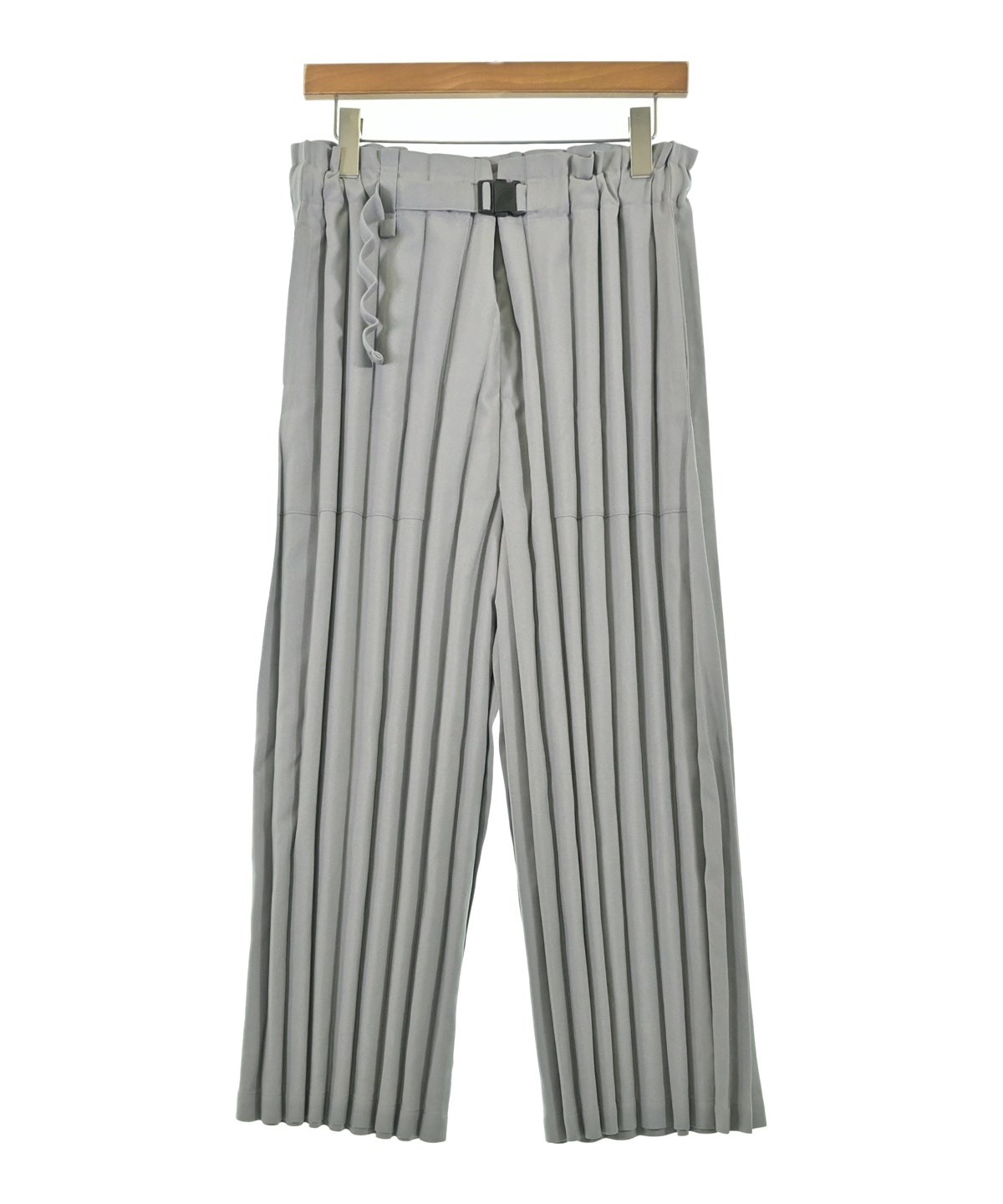 me ISSEY MIYAKE（ミーイッセイミヤケ）その他 グレー サイズ:-(L位