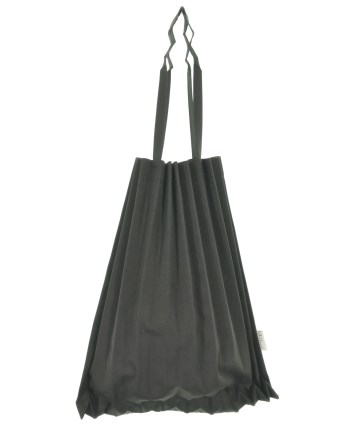 【美品】 me by ISSEY MIYAKE イッセイミヤケ トートバッグ me ISSEY MIYAKE（ミーイッセイミヤケ）トートバッグ 黒 サイズ