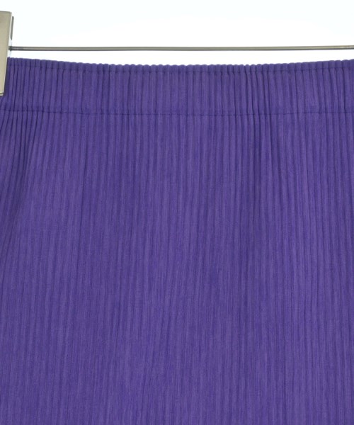 me ISSEY MIYAKE（ミーイッセイミヤケ）ロング・マキシ丈スカート 紫 サイズ:-(M位) レディース/2200655484233