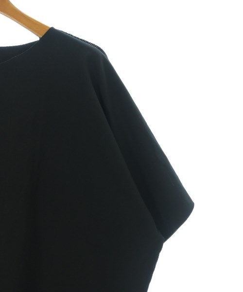 me ISSEY MIYAKE（ミーイッセイミヤケ）Tシャツ・カットソー 黒 サイズ:F レディース/2200718017064
