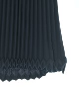 me ISSEY MIYAKE（ミーイッセイミヤケ）ロング・マキシ丈スカート 紺 サイズ:-(M位) レディース/2200703770073