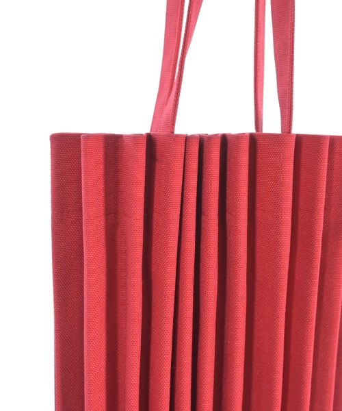me ISSEY MIYAKE（ミーイッセイミヤケ）その他 赤 サイズ:- レディース/2200705299046
