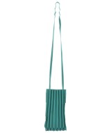 me ISSEY MIYAKE（ミーイッセイミヤケ）ショルダーバッグ 緑 サイズ:- レディース/2200731436064