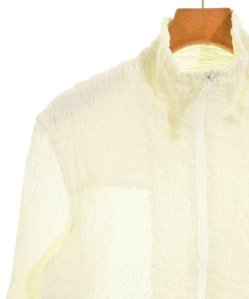me ISSEY MIYAKE（ミーイッセイミヤケ）ブルゾン 白 サイズ:-(S位) レディース/2200719918193