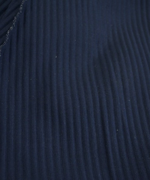 me ISSEY MIYAKE（ミーイッセイミヤケ）クロップドパンツ 紺 サイズ:-(XS位) レディース/2200720312027