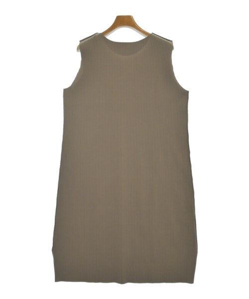 me ISSEY MIYAKE（ミーイッセイミヤケ）ワンピース ベージュ サイズ:F レディース/2200686101017