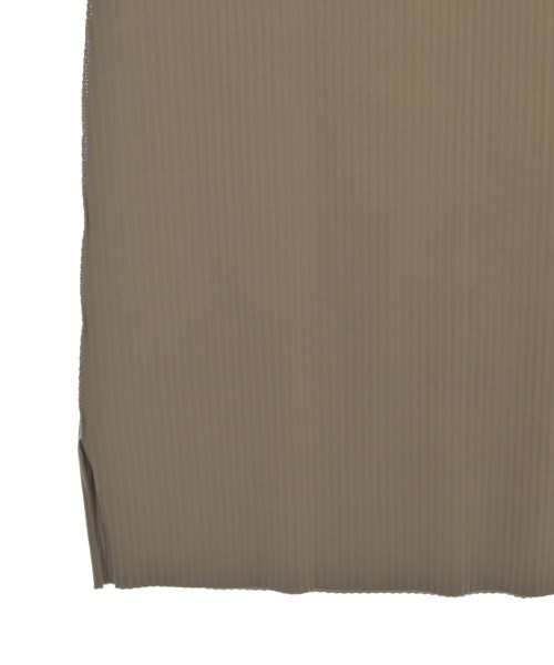 me ISSEY MIYAKE（ミーイッセイミヤケ）ワンピース ベージュ サイズ:F レディース/2200686101017