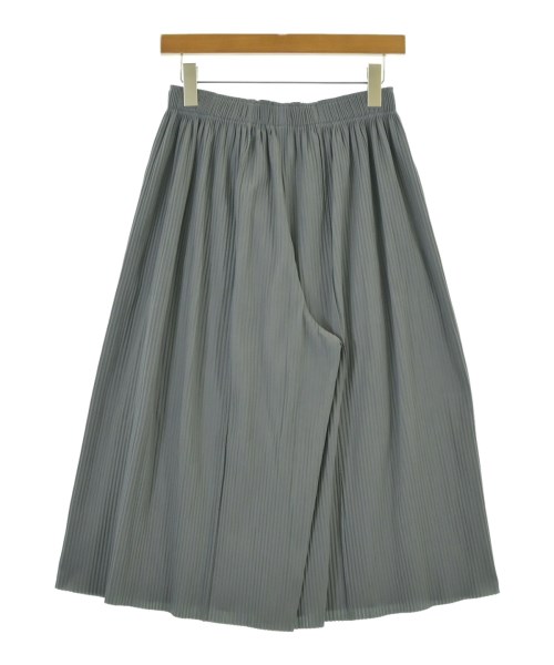 me ISSEY MIYAKE（ミーイッセイミヤケ）クロップドパンツ グレー サイズ:-(M位) レディース/2200686233015