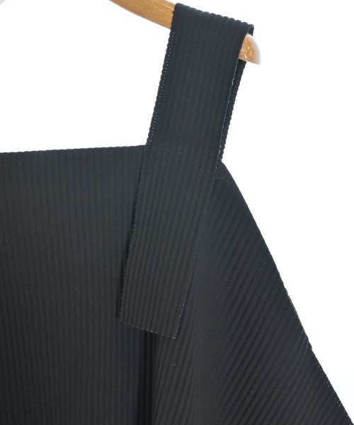 me ISSEY MIYAKE（ミーイッセイミヤケ）ベスト 黒 サイズ:F レディース/2200689303234