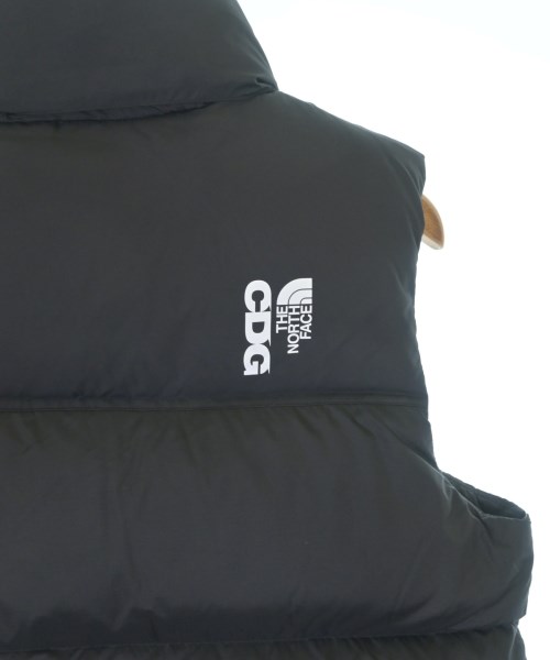 CDG（シーディージー）ダウンジャケット/ダウンベスト 黒 サイズ:XS メンズ/2200623262016