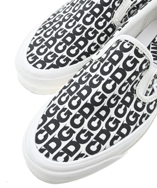 CDG（シーディージー）スニーカー 白 サイズ:25cm メンズ/2200675476010