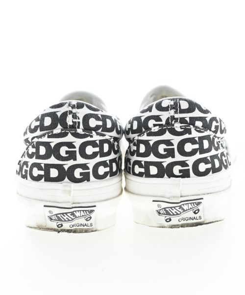 CDG（シーディージー）スニーカー 白 サイズ:25cm メンズ/2200675476010