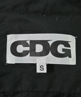 CDG（シーディージー）カジュアルシャツ 黒 サイズ:S メンズ/2200681219106