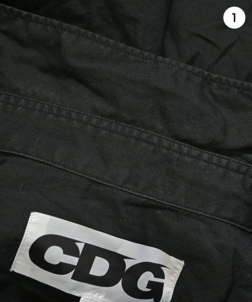 CDG（シーディージー）カジュアルシャツ 黒 サイズ:S メンズ/2200681219113