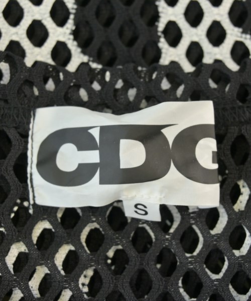 CDG（シーディージー）Tシャツ・カットソー 黒 サイズ:S メンズ/2200688656027