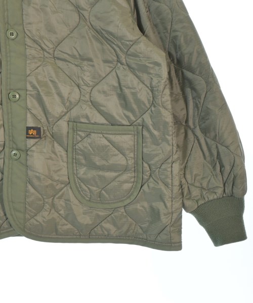 CDG（シーディージー）ダウンジャケット/ダウンベスト カーキ サイズ:L メンズ/2200669823011