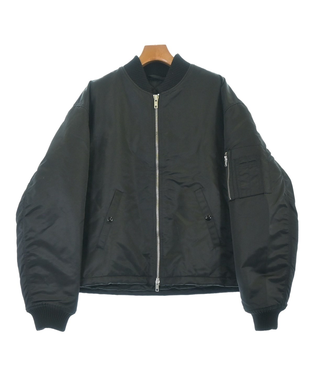 ３月までRAF SIMONS MA-1 ブラックボンバージャケット 36 黒 3月までRAF SIMONS MA-1 ブラックボンバージャケット 36 黒 RAF