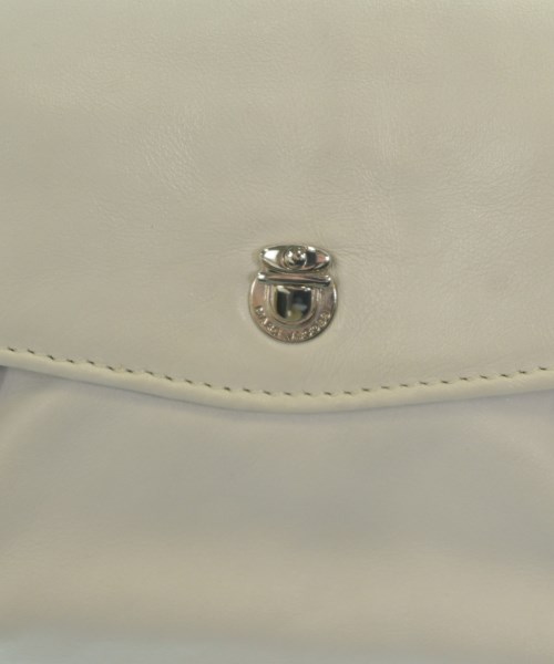 MARC JACOBS（マークジェイコブス）ショルダーバッグ 白 サイズ:- レディース/2200611117137