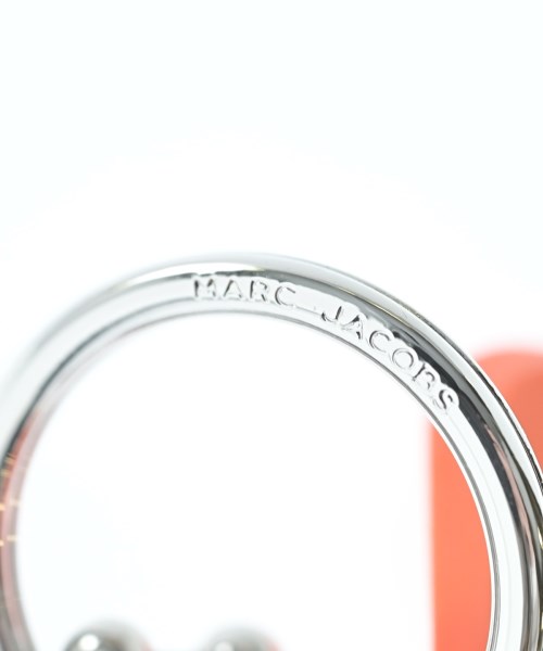 MARC JACOBS（マークジェイコブス）チャーム オレンジ サイズ:- レディース/2200634462054