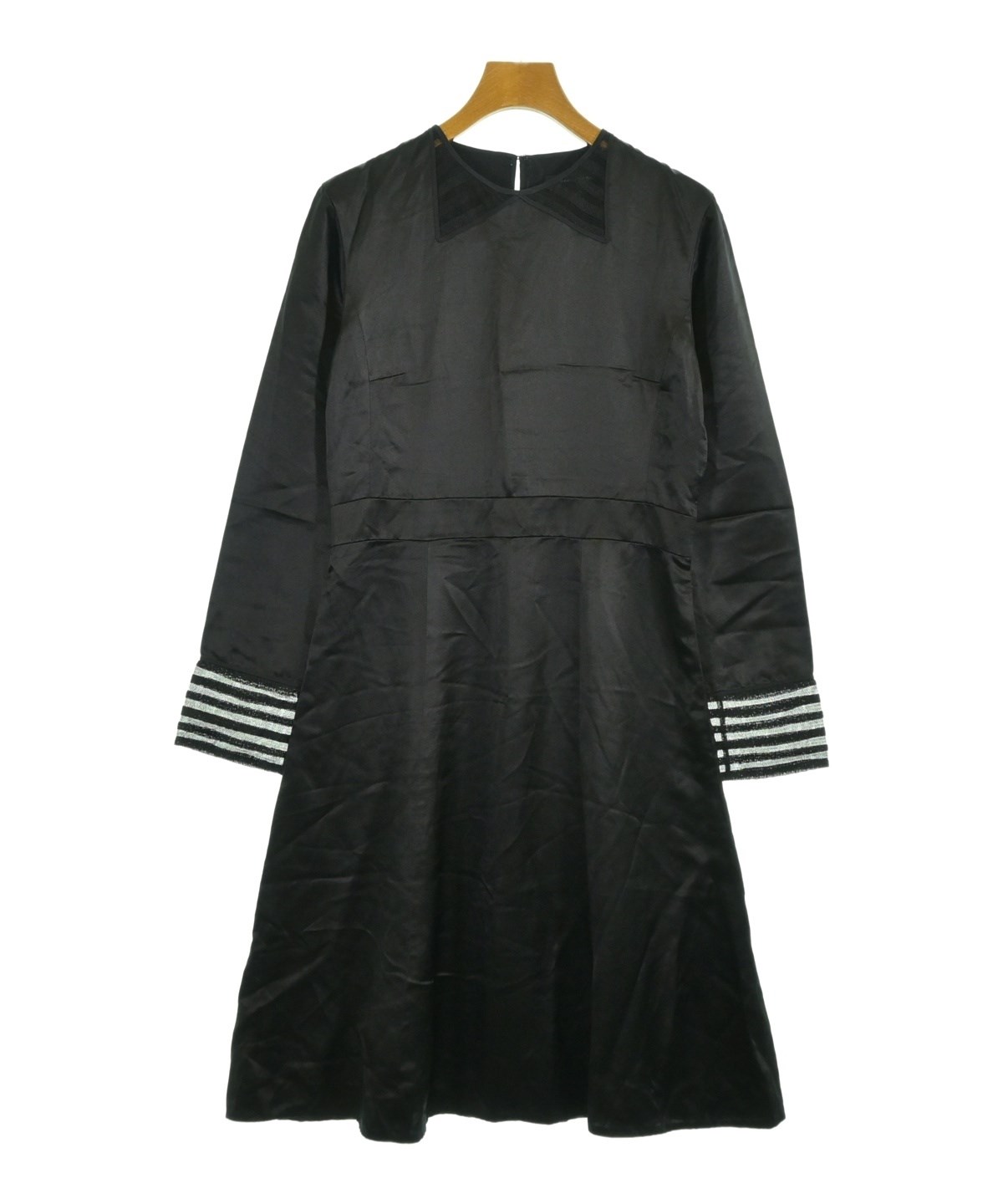 MARC JACOBS（マークジェイコブス）ワンピース 黒 サイズ:4(XL位