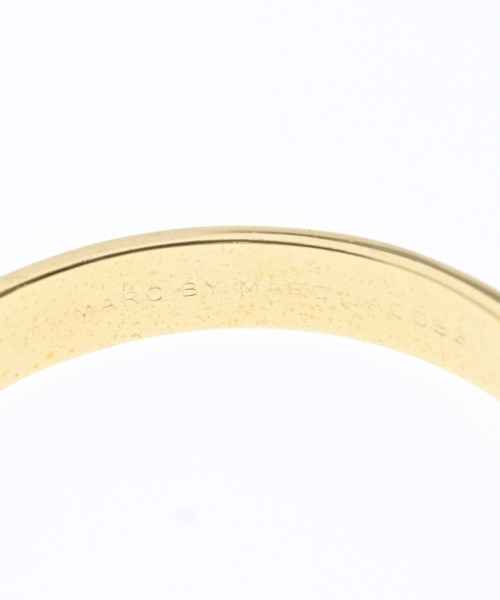 MARC BY MARC JACOBS（マーク　バイ　マーク　ジェイコブス）ブレスレット・バングル ゴールド サイズ:- レディース/2200691182018