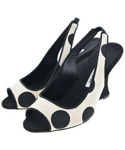 マノロ　ブラニク(MANOLO BLAHNIK)のMANOLO BLAHNIK サンダル