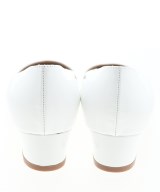MANOLO BLAHNIK（マノロ　ブラニク）パンプス 白 サイズ:EU37 1/2(24cm位) レディース/2200683646269