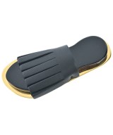 MARNI ブローチ・コサージュ