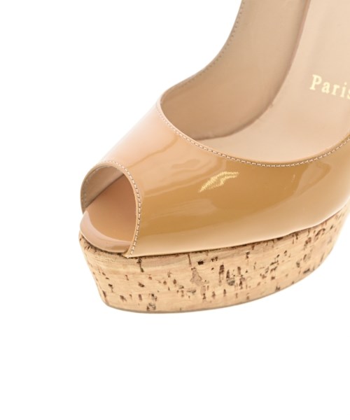 Christian Louboutin（クリスチャンルブタン）サンダル ベージュ サイズ:EU36(22.5cm位) レディース/2200615499451