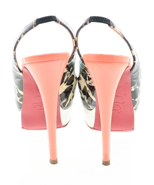 Christian Louboutin（クリスチャンルブタン）サンダル 黄 サイズ:EU36 1/2(23cm位) レディース/2200619525033