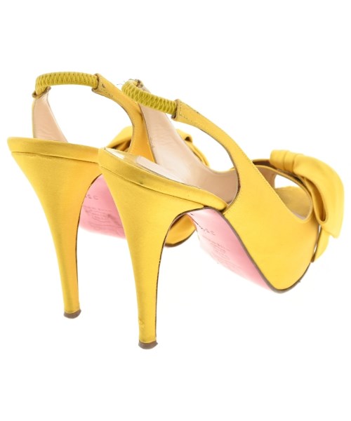 Christian Louboutin（クリスチャンルブタン）パンプス 黄 サイズ:EU35 1/2(22cm位) レディース/2200646089614