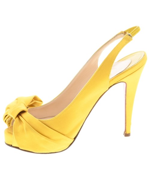 Christian Louboutin（クリスチャンルブタン）パンプス 黄 サイズ:EU35 1/2(22cm位) レディース/2200646089614