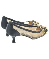 Christian Louboutin（クリスチャンルブタン）パンプス 黒 サイズ:EU35 1/2(22cm位) レディース/2200703620019