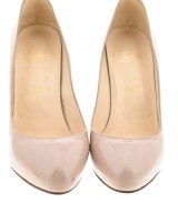 Christian Louboutin（クリスチャンルブタン）パンプス ベージュ サイズ:EU37 1/2(24cm位) レディース/2200703804129