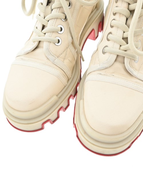 Christian Louboutin（クリスチャンルブタン）スニーカー ベージュ サイズ:EU40 1/2(25.5cm位) メンズ/2200704680234