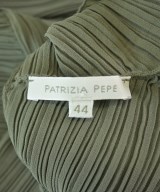 PATRIZIA PEPE（パトリツィア　ペペ）ワンピース カーキ サイズ:44(L位) レディース/2200707650036