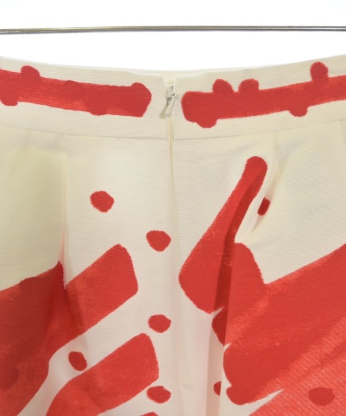 MOSCHINO（モスキーノ）ひざ丈スカート 白 サイズ:38(S位) レディース/2200622451015